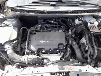 Opel Astra Astra J (PC6/PD6/PE6/PF6), Hatchback 5-drs, 2009 / 2015 1.4 Turbo 16V picture 17