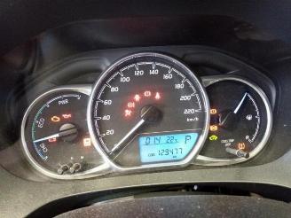 Toyota Yaris Yaris III (P13), Hatchback, 2010 / 2020 1.5 16V Hybrid picture 32