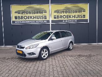 Coche accidentado Ford Focus 1.6 Comfort 2010/7