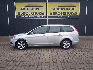 Ford Focus Wagon 1.6 Comfort picture 2