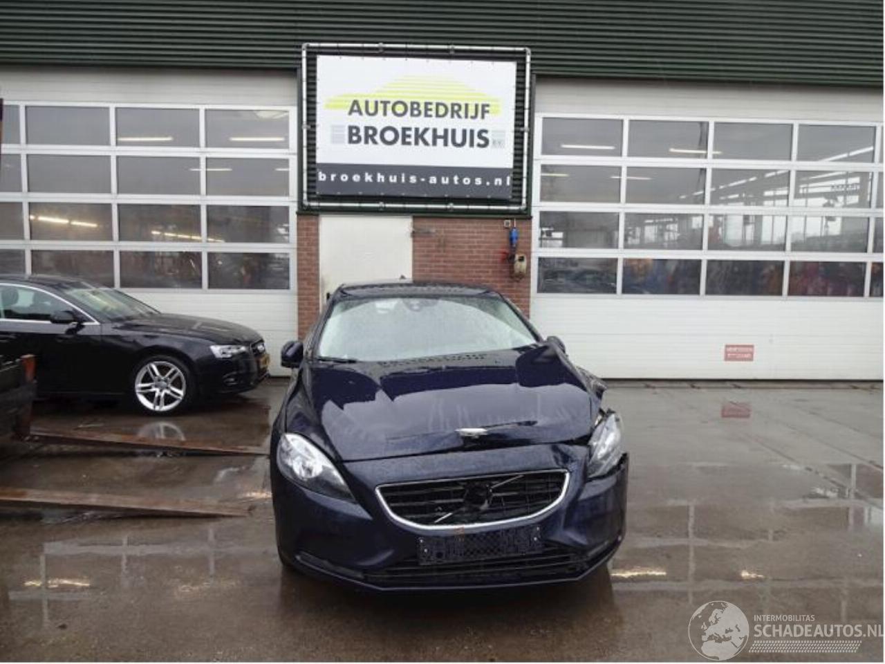 Volvo V-40 V40 (MV), Hatchback 5-drs, 2012 / 2019 2.0 D2 16V