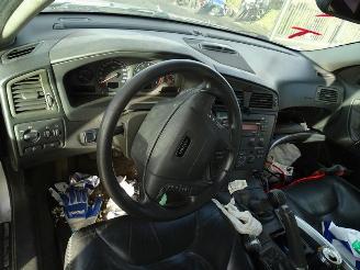 Volvo Xc-70 2.4 T picture 5