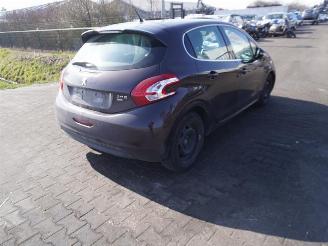 rozbiórka samochody osobowe Peugeot 208 1.6 HDi 2013/7