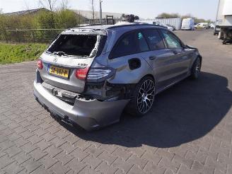 Vrakbiler auto Mercedes C-klasse Estate C-63 S AMG 4.0 V8 Biturbo 2015/6