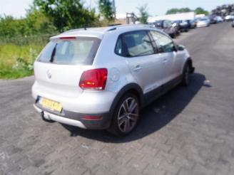 Coche siniestrado Volkswagen Polo 1.6 TDi 2010/12