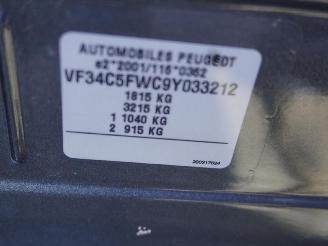 Peugeot 308 1.6 VTi picture 8