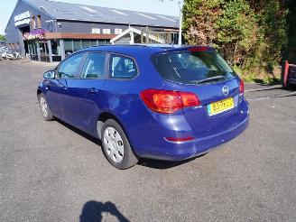 Opel Astra SPORTS TOURER 1.3 CDTi picture 2