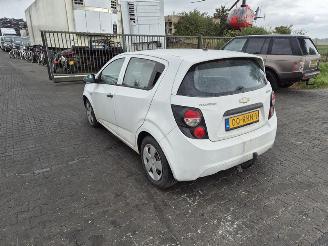 Chevrolet Aveo 1.2 16V picture 2