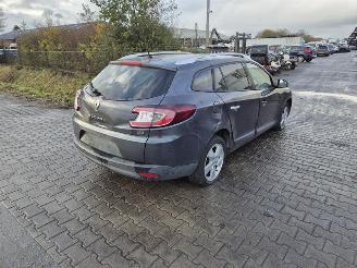 demontáž osobní automobily Renault Mégane Grandtour 1.4 TCe 2010/6