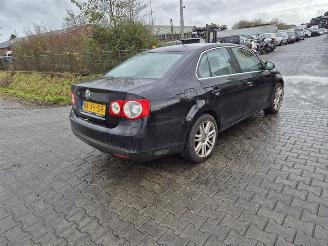 disassembly passenger cars Volkswagen Jetta 1.6 FSi 2007/7