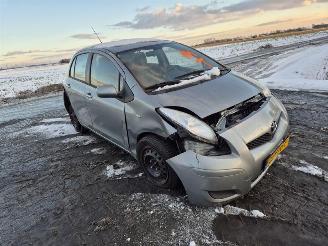 Toyota Yaris 1.3 picture 4