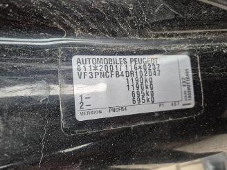 Peugeot 107 1.0 12v picture 8