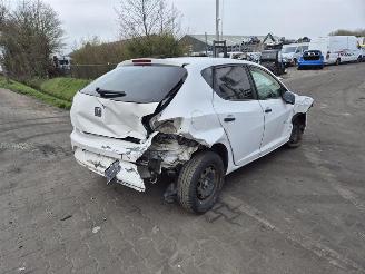 skadebil auto Seat Ibiza 1.4 16v 2012/9