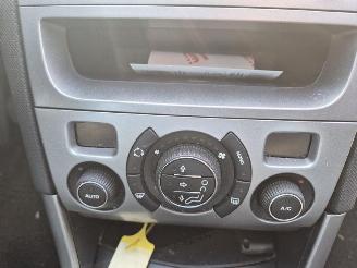 Peugeot 308 1.6 VTi picture 6