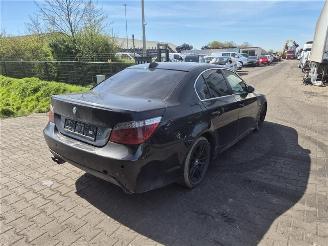 demontáž osobní automobily BMW 5-serie 530d 2004/1