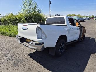 Uttjänta bilar bedrijf Toyota Hilux 2.4 D4D 4x4 2024/8