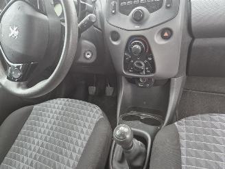 Peugeot 108 1.0 12v VVT picture 8