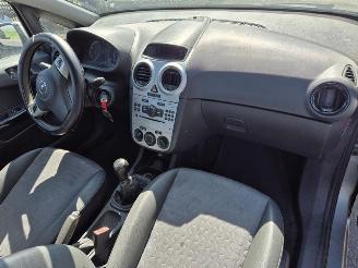 Opel Corsa 1.2 picture 7