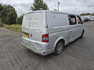 Dezmembrări auto utilitare Volkswagen Transporter 2.5 TDI 96 KW 2006/8