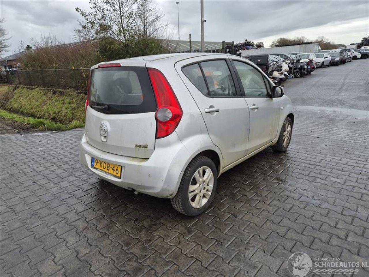 Opel Agila 1.0 12v