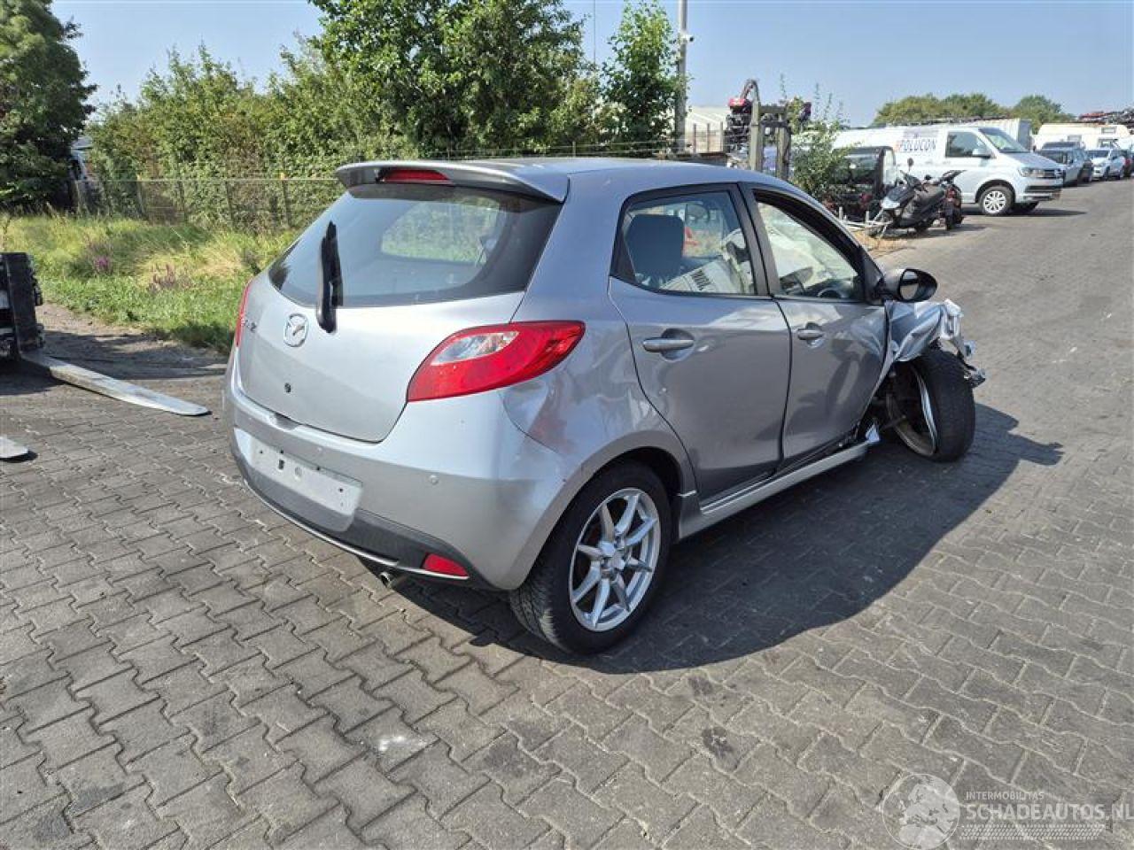 Mazda 2 1.5 16v