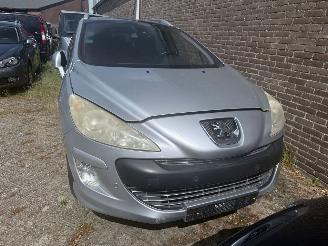 damaged passenger cars Peugeot 308 88 kW (120 PK)  1598 cc. 2010/7