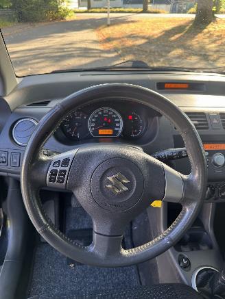 Suzuki Swift  picture 16