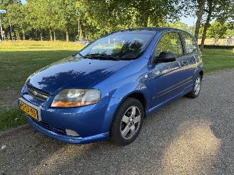 damaged passenger cars Chevrolet Kalos  2006/1