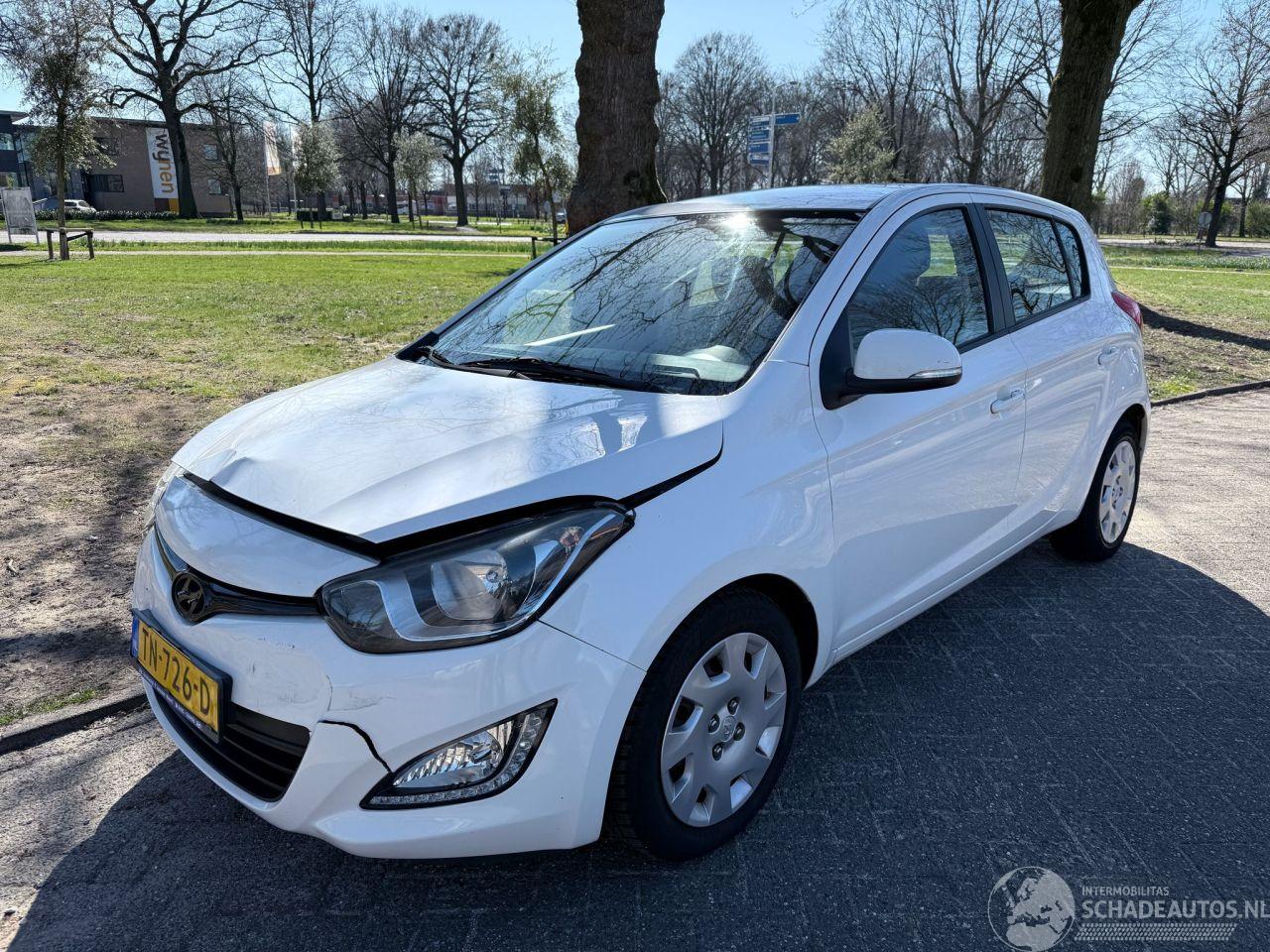 Hyundai I-20 74 kW (101 PK) 1396 cc.