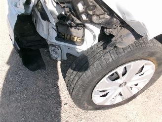 Renault Clio 0.9 Cool & Sound picture 11