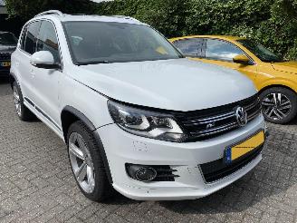 Volkswagen Tiguan 4Motion 1.4 TSi Sport&Style R-line Edition.pano/leer picture 6