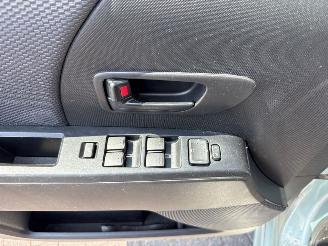 Mazda 5 7 PERSOONS 1.8i 16V MPV  Benzine 1.798cc 85kW (116pk) FWD picture 14