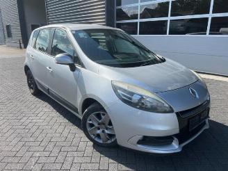 Purkuautot passenger cars Renault Scenic Scenic III (JZ), MPV, 2009 / 2016 1.5 dCi 110 2013/1