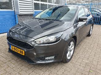 skadebil auto Ford Focus 1.5 Titanium 2016/3