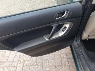 Subaru Legacy Touring Wagon 2.0i picture 21