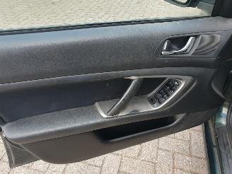 Subaru Legacy Touring Wagon 2.0i picture 11