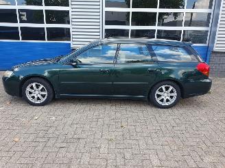 Subaru Legacy Touring Wagon 2.0i picture 2