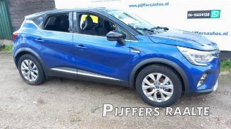 Salvage car Renault Captur Captur II (RJB), SUV, 2020 1.6 E-Tech 160 2021/5