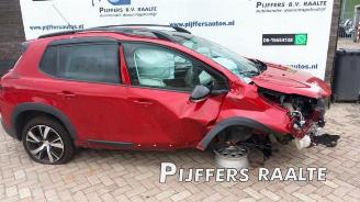 Salvage car Peugeot 2008 2008 (CU), MPV, 2013 / 2019 1.2 12V e-THP PureTech 110 2018/2