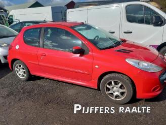 Coche siniestrado Peugeot 206 206+ (2L/M), Hatchback, 2009 / 2013 1.4 XS 2010/6