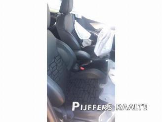 Peugeot 208 208 I (CA/CC/CK/CL), Hatchback, 2012 / 2019 1.2 12V e-THP PureTech 110 picture 11