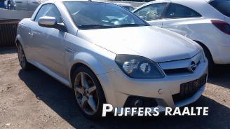 Opel Tigra Tigra Twin Top, Cabrio, 2004 / 2010 1.8 16V picture 2