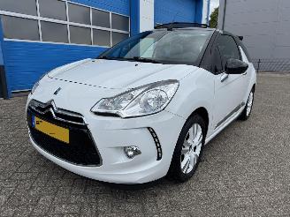 Citroën DS3 1.2 VTI  CABRIOLET picture 2