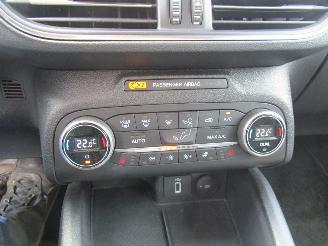 Ford Focus Wagon 1.5 EcoBlue ST Line Business picture 15