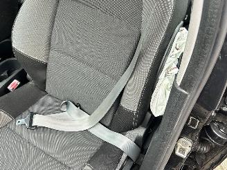 Peugeot 207 1.4 VTi Millesim 200 picture 14