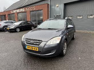 Kia Cee d 1.6 X-tra (Stationwagen 5-dr.) picture 1