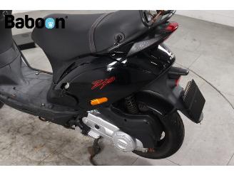 Piaggio  Zip 45KM picture 16