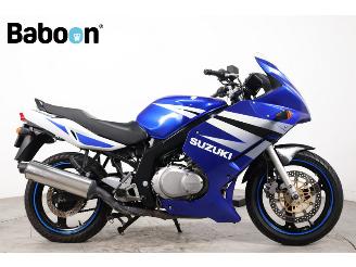 krockskadad bil motor Suzuki GS 500 F 2006/1