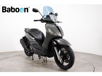 Piaggio  350 Beverly Sport ABS picture 2