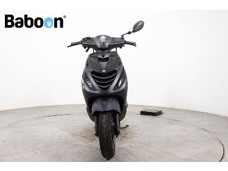 Piaggio  Zip 25KM picture 3